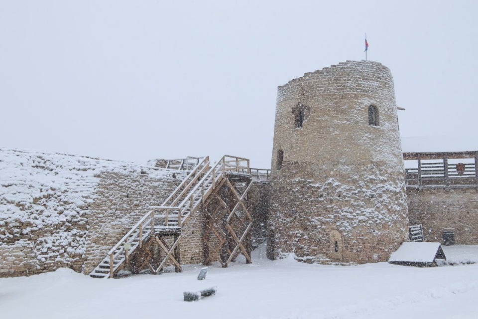 Изборская крепость пользуется популярностью у обладателей «Пушкинской карты» Изборская крепость пользуется популярностью у обладателей «Пушкинской карты»