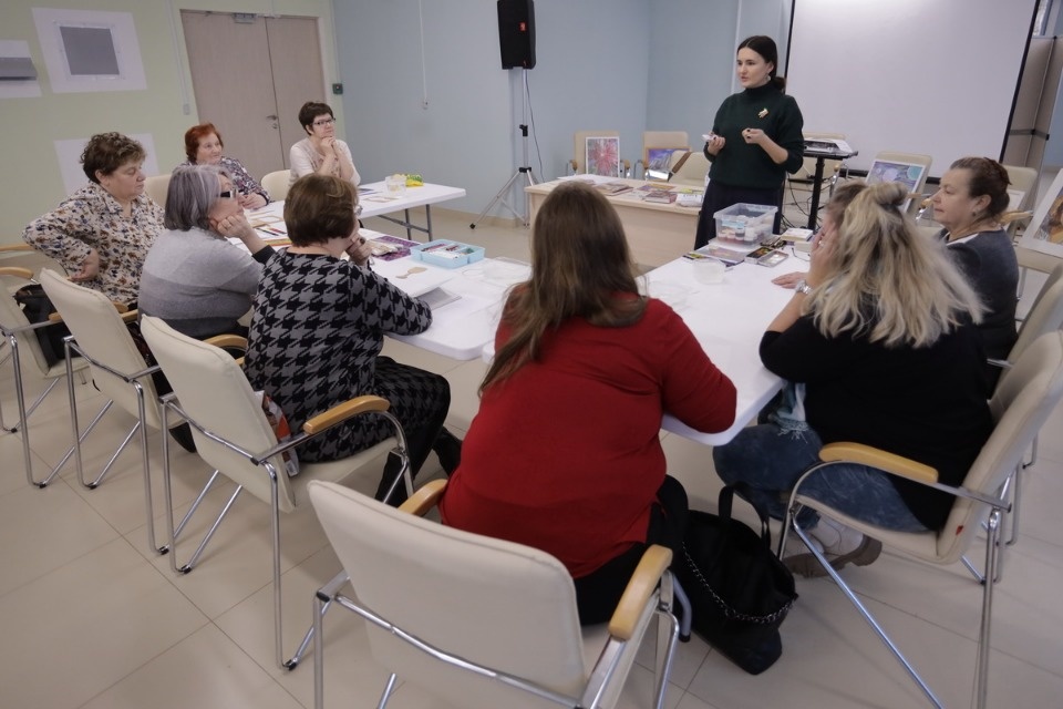 Добавили красок