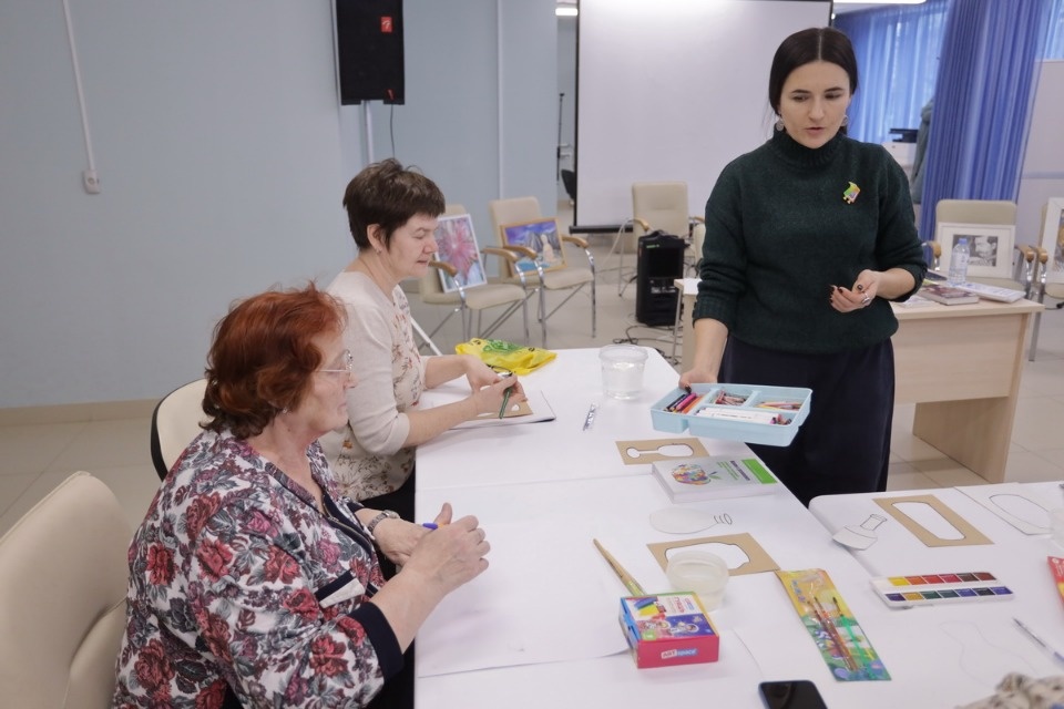 Добавили красок