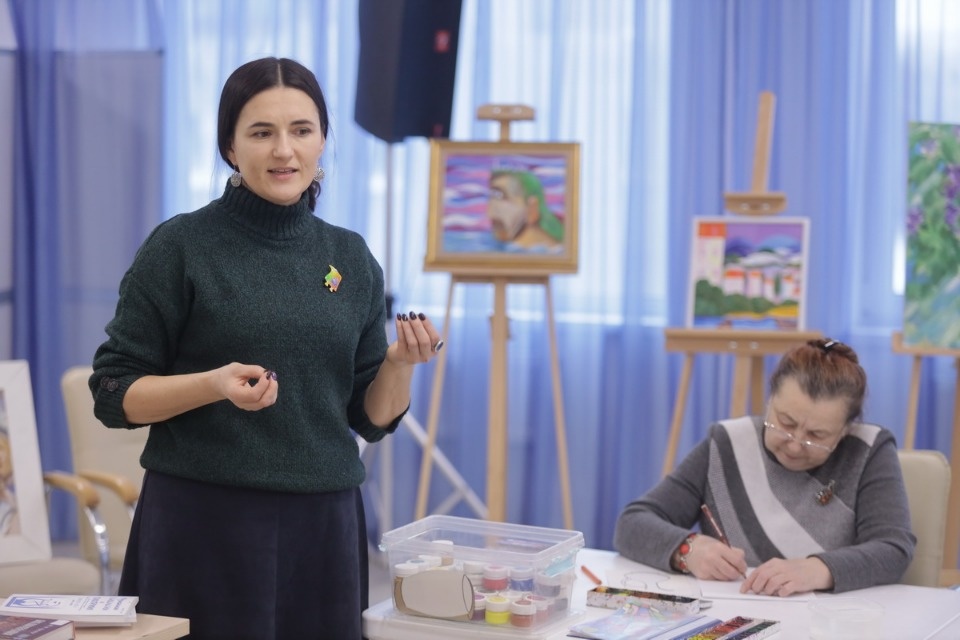 Добавили красок