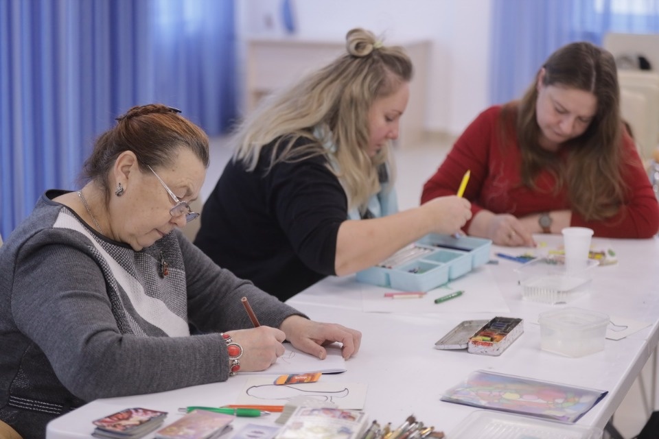 Добавили красок