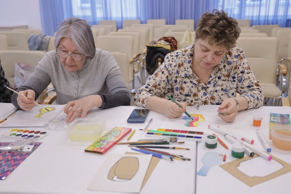 Добавили красок