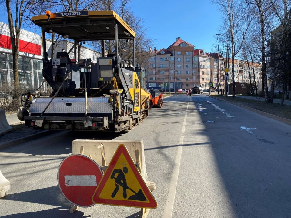 Все находящиеся на гарантии дороги в Пскове отремонтируют до 1 мая