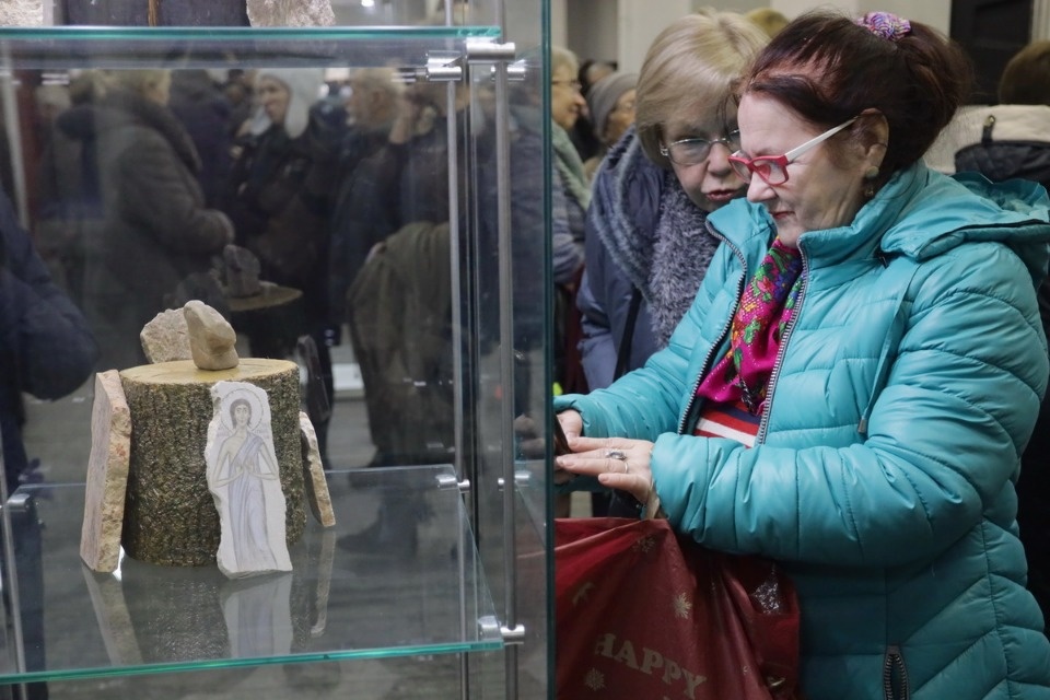 «Камень, дерево, бумага»