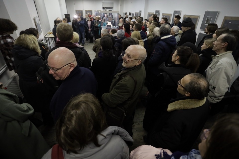 «Камень, дерево, бумага»