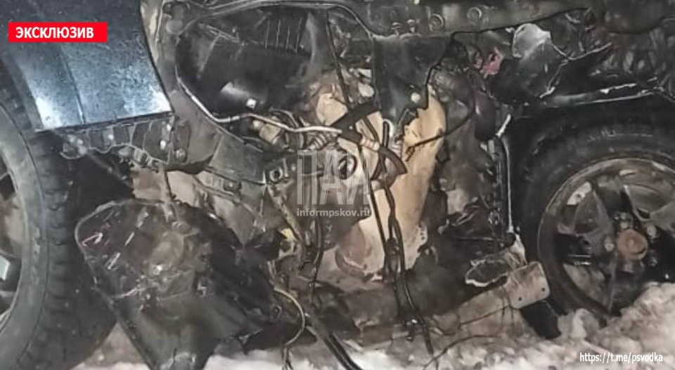 Авария произошла на трассе в Великолукском районе