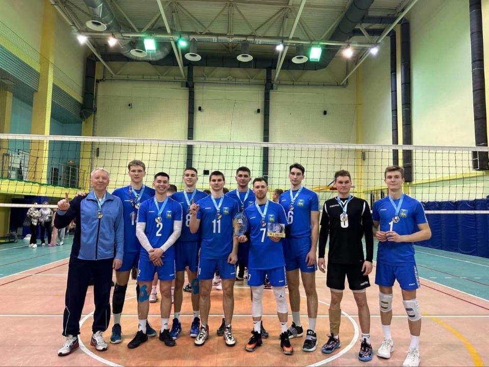 Псковские волейболисты победили в турнире на Кубок ФОК «Олимп»