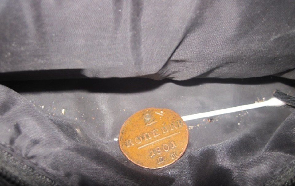 Псковские таможенники не дали вывезти из страны две старинные иконы 