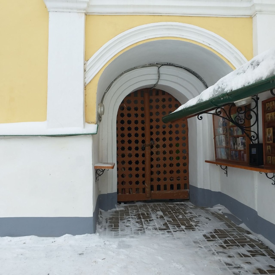 Древний вход в храм планируют открыть в Успенском соборе Псково- Печерского монастыря после реставрации Древний вход в храм планируют открыть в Успенском соборе Псково- Печерского монастыря после реставрации