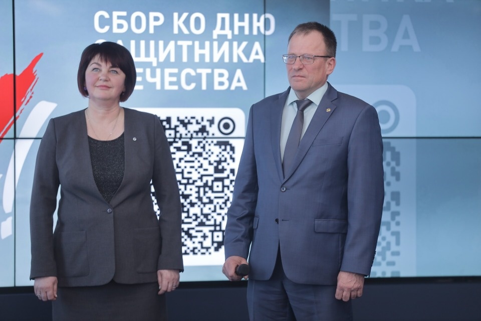 Жители Псковского и Опочецкого районов отправили посылки в зону СВО к празднику