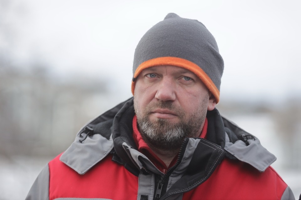 Отлить в асфальтобетоне