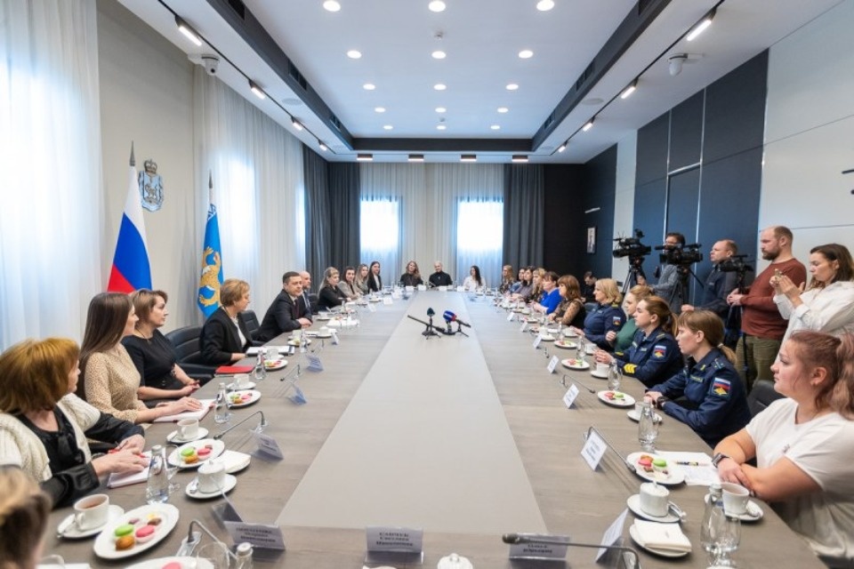 900 семьям мобилизованных оказали адресную помощь в Псковской области