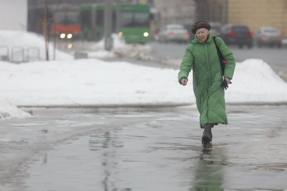 Люди и лужи