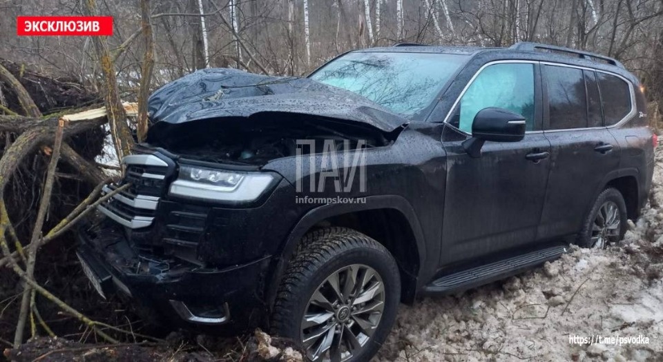 В Невельском районе в результате ДТП опрокинулся внедорожник