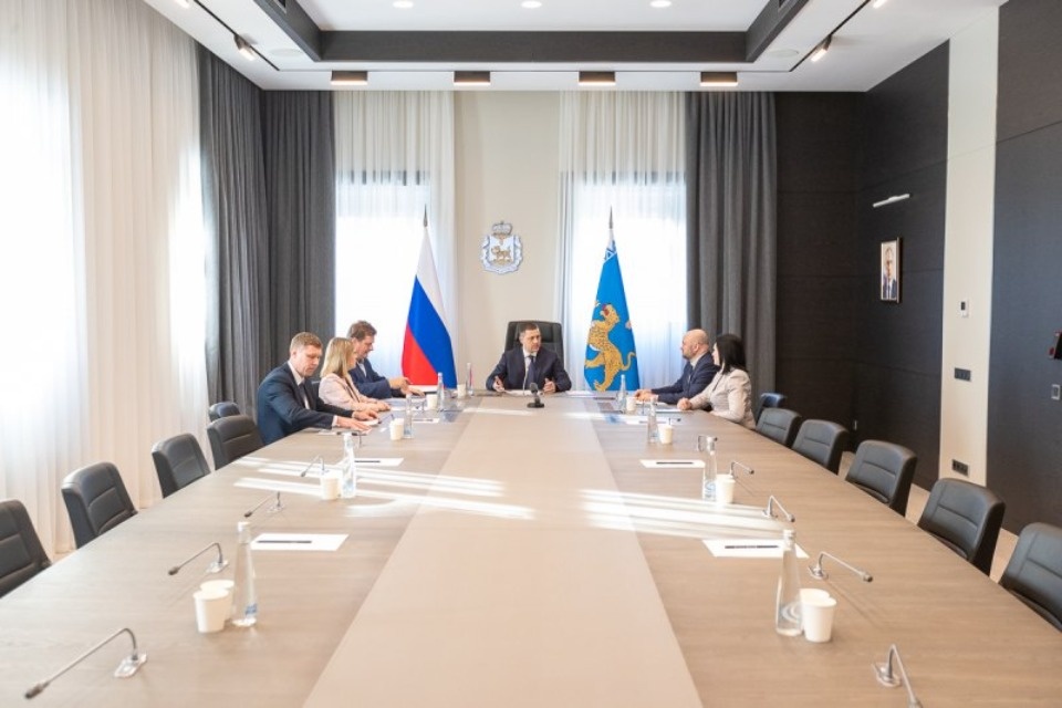 Порядка 670 сетей наружного освещения в Псковской области приняли на региональный баланс