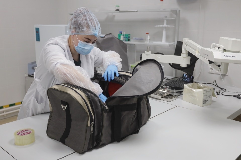 О раскрытых благодаря исследованиям преступлениях рассказали псковские генетики 