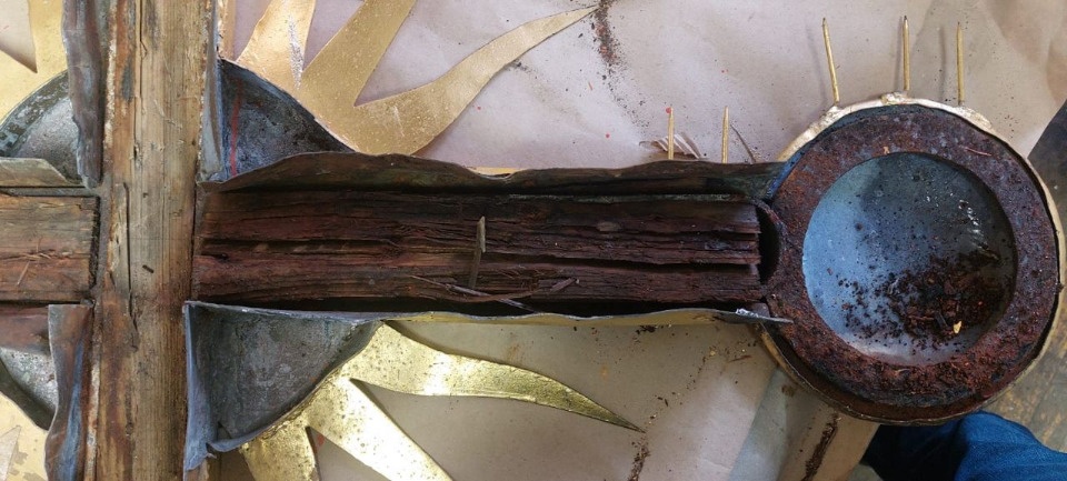 Началась реставрация креста Большой звонницы Псково-Печерского монастыря