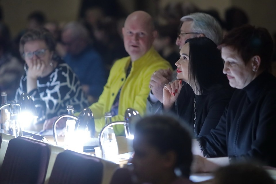 Цирк, да и только