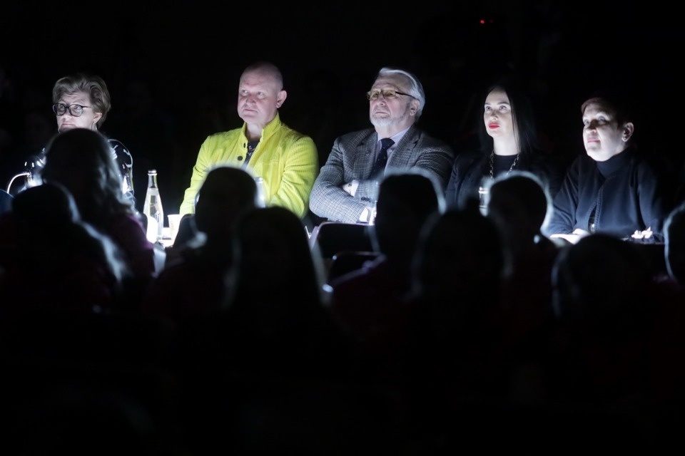 Цирк, да и только