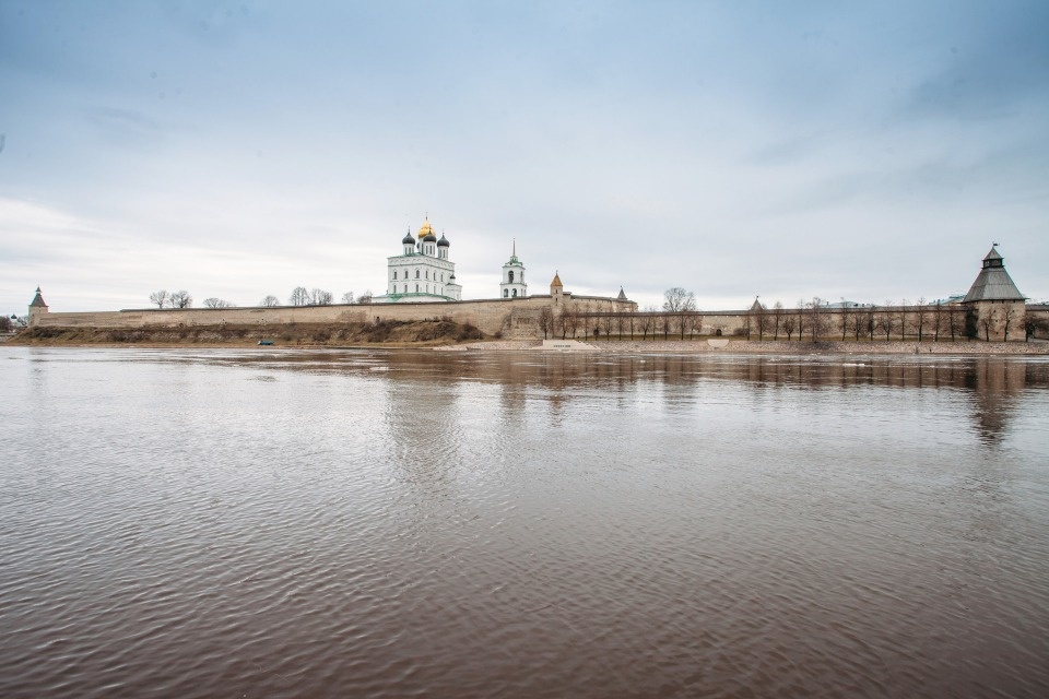 Небольшой дождь прогнозируют псковичам 4 апреля Небольшой дождь прогнозируют псковичам 4 апреля