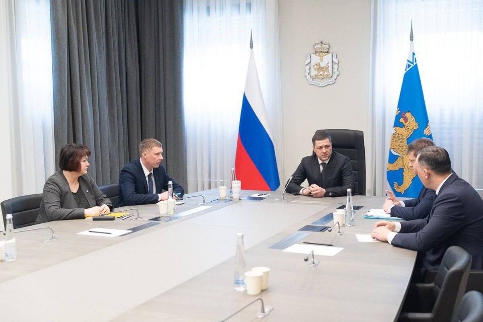 Псковский губернатор взял на личный контроль ситуацию с водой в деревне Родина