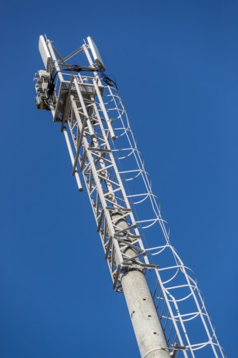 16 базовых станций установят в Псковской области в этом году