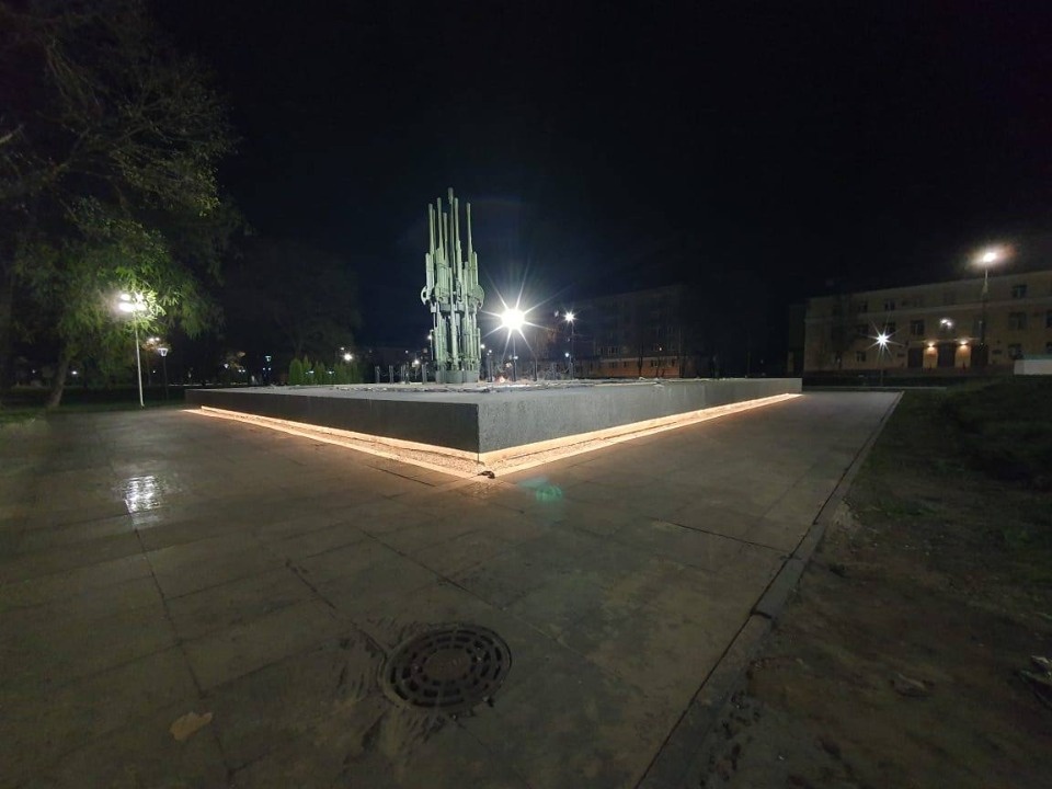 На Могиле Неизвестного солдата в Пскове сделали подсветку