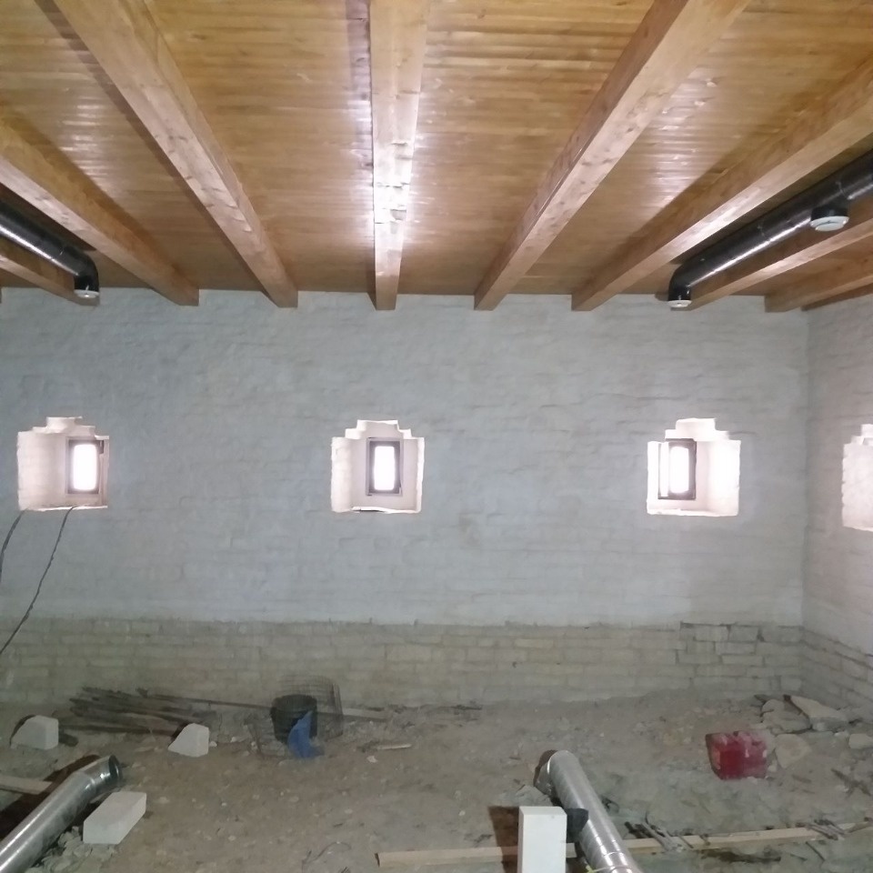 Реставрацию Пороховых погребов Псковского Кремля планируют завершить в июле 