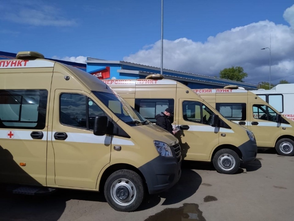 В районы Псковской области поступила партия карет скорой помощи и передвижных медкомплексов 