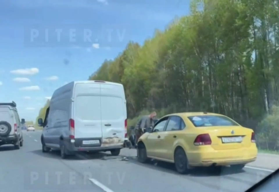 Массовое ДТП на дороге Великий Новгород – Псков стало причиной пробки 