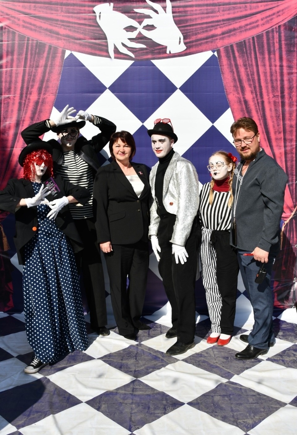 В Псковской районе открылся Всероссийский театральный фестиваль-конкурс любительских театральных коллективов