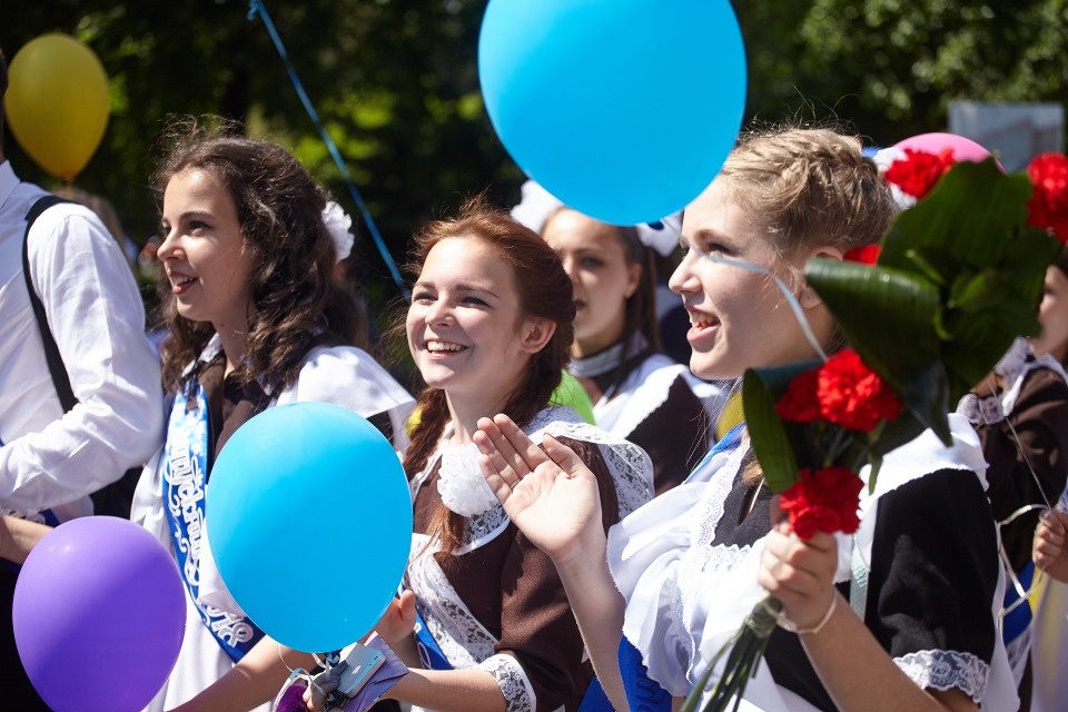 Последний звонок сегодня пройдет в стенах Псковского кремля 
