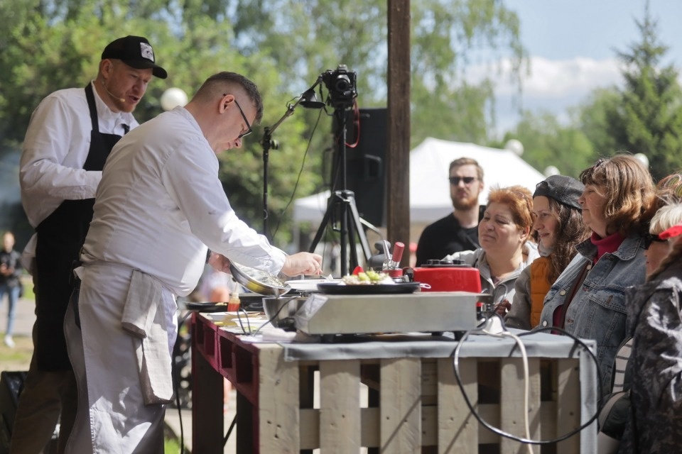 Вкусный май