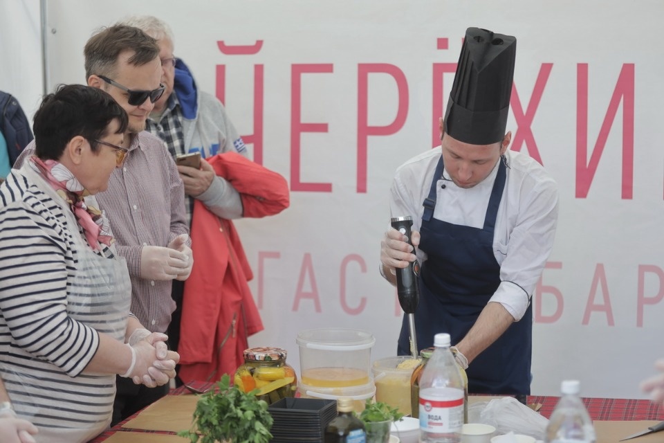 Вкусный май