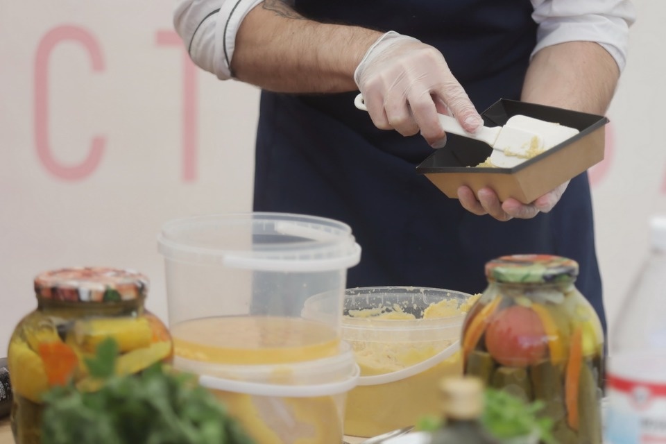 Вкусный май