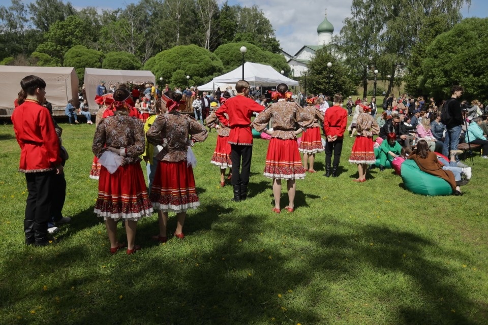 Вкусный май