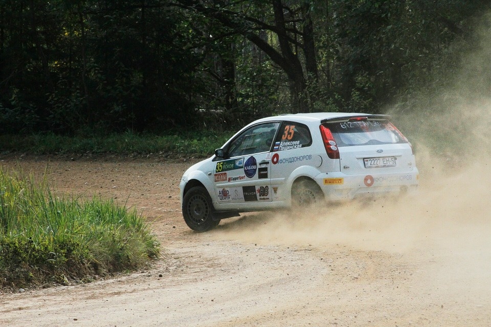 Ралли «УРАЛХИМ Псков 2023» выиграли пилоты из Нижнего Новгорода и Екатеринбурга