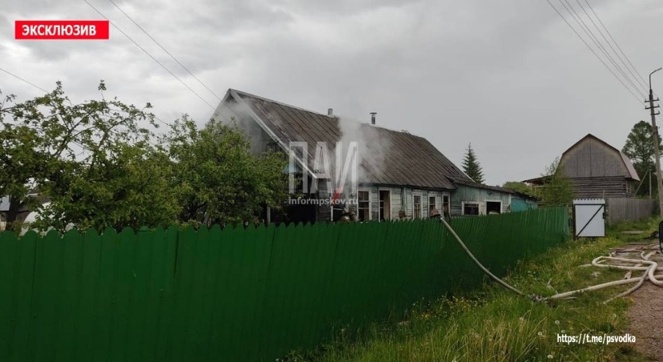 На пожаре в Дедовичах погиб восьмилетний мальчик