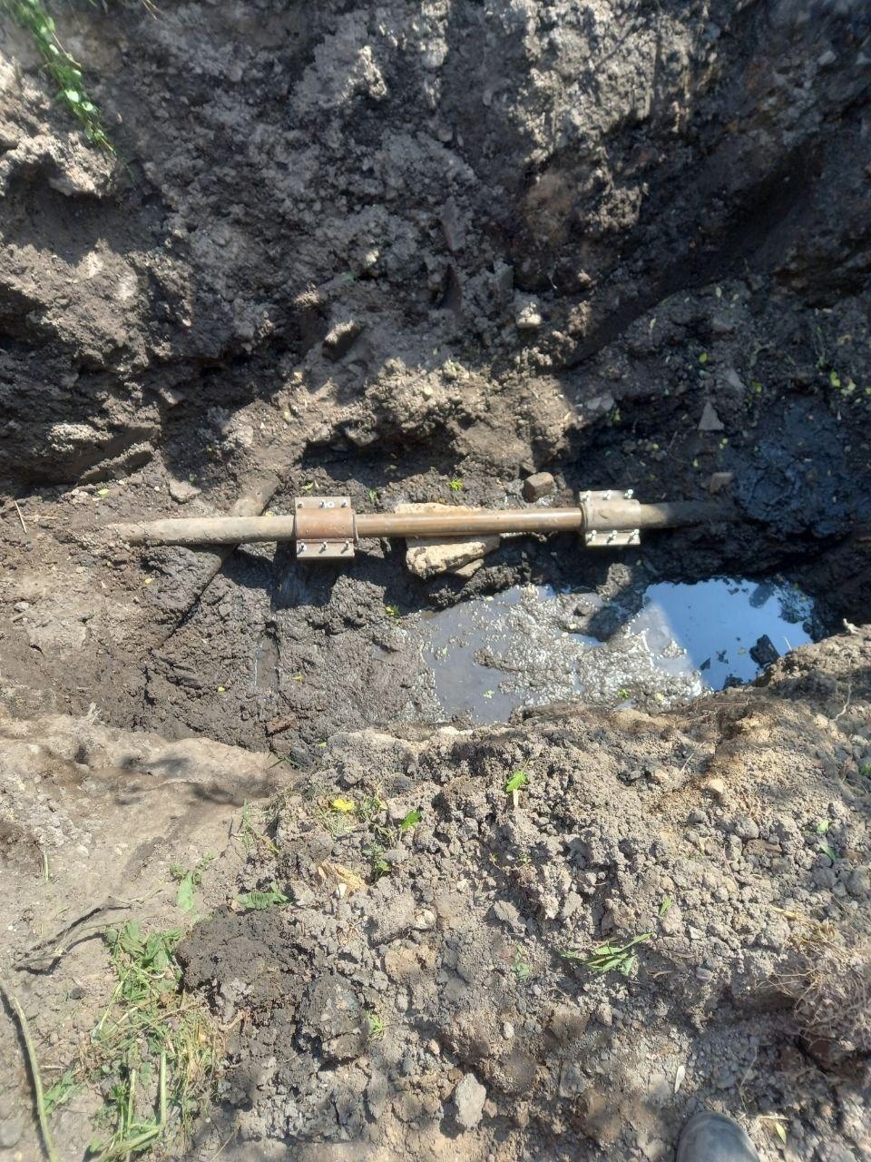 На улице Леона Поземского в Пскове отремонтировали участок напорного трубопровода На улице Леона Поземского в Пскове отремонтировали участок напорного трубопровода