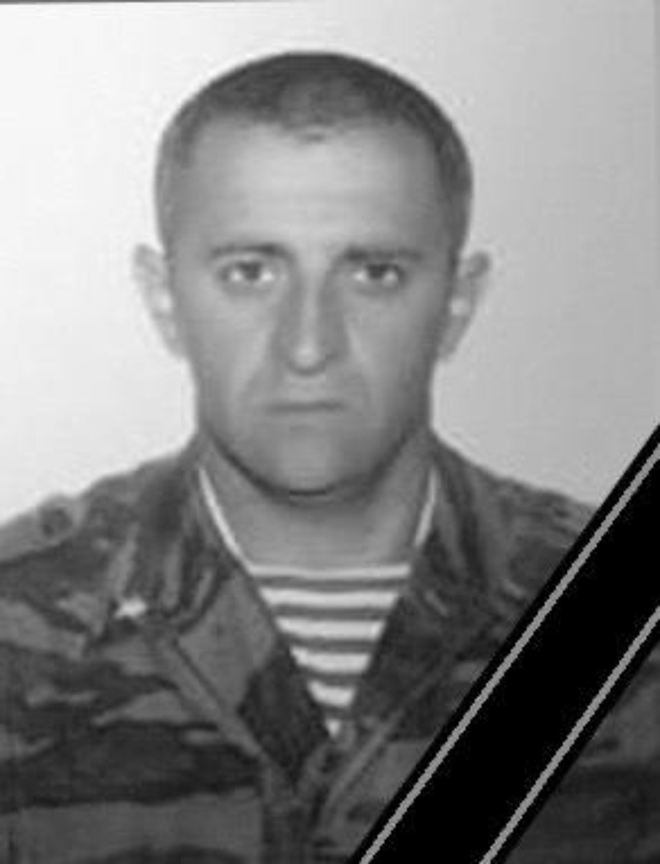 С четырьмя погибшими в зоне СВО героями простились в Псковской области 