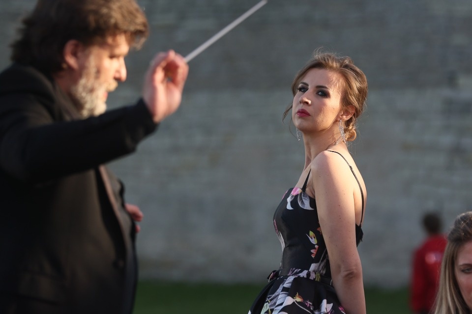 Лучше хором