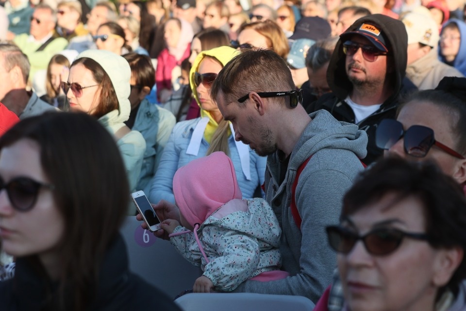 Лучше хором