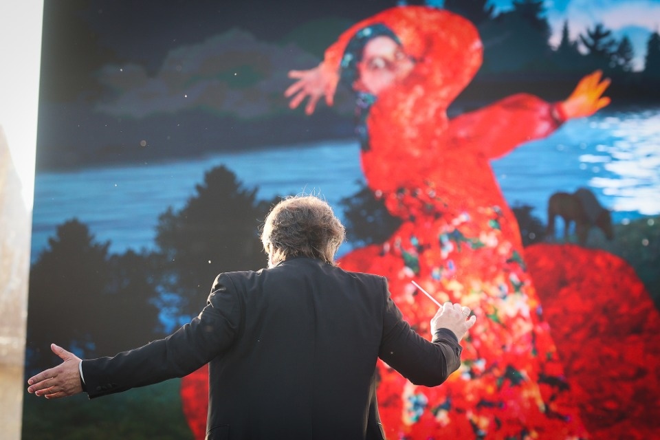 Лучше хором