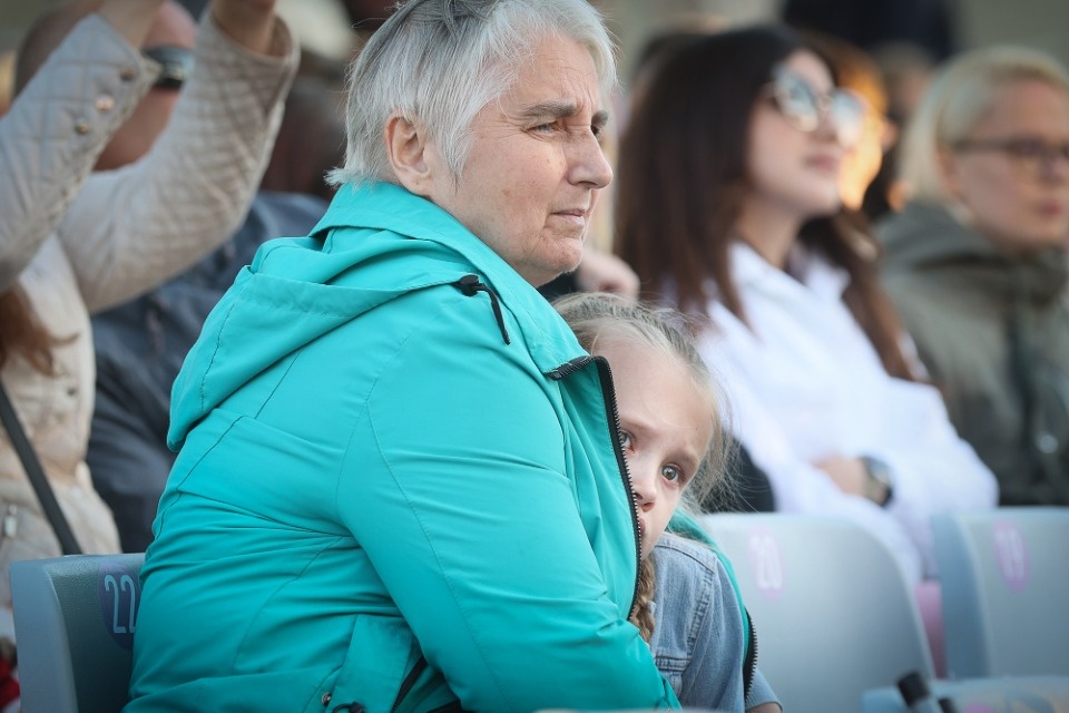 Лучше хором