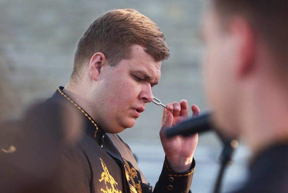 Лучше хором