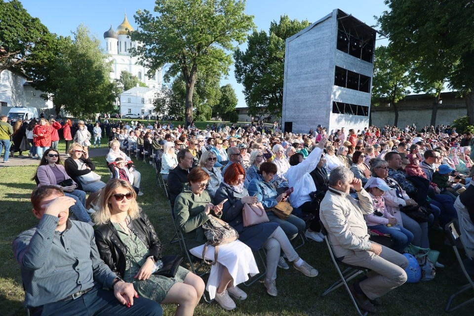 Лучше хором