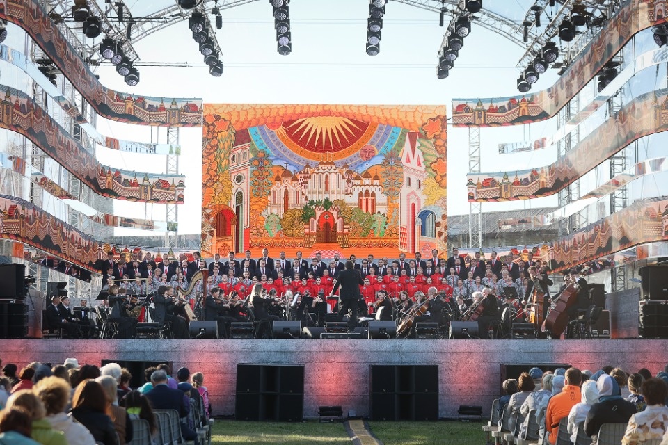 Лучше хором