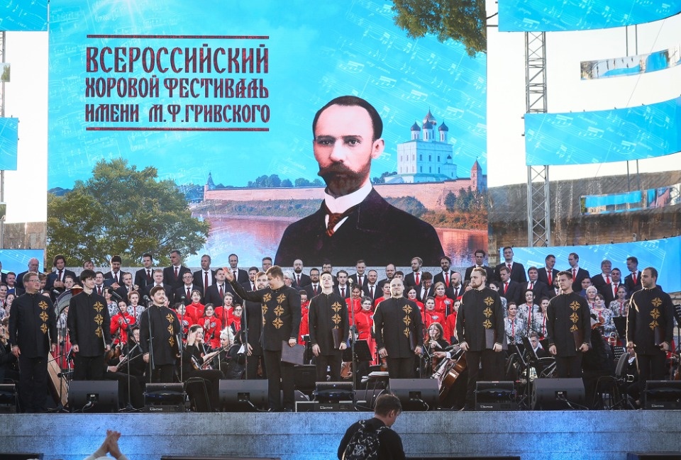 Лучше хором