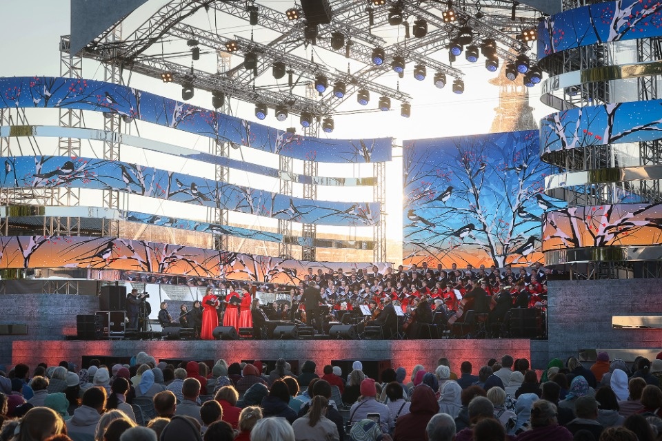 Лучше хором