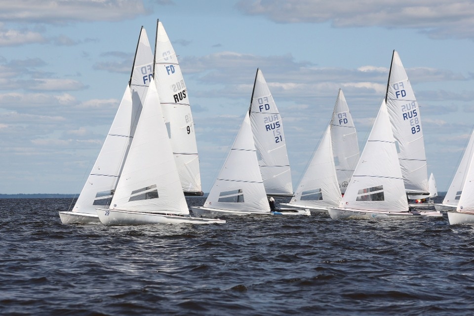 На всех парусах